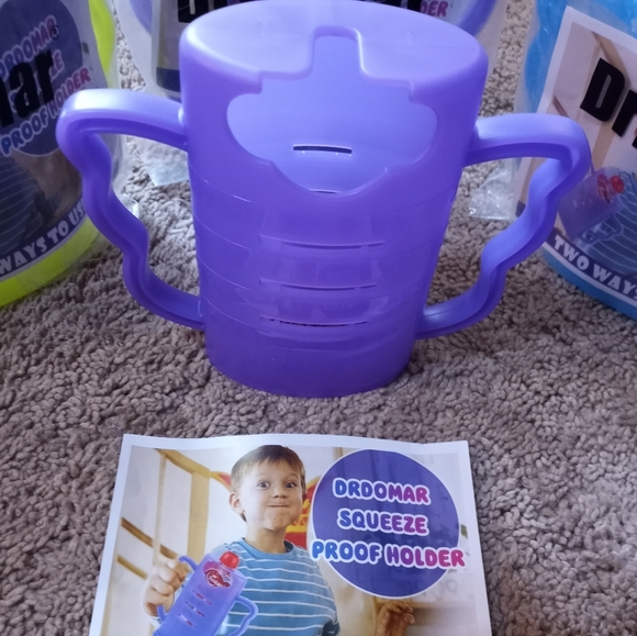 2 Piece Squeeze Proof Holder With Open Bottom For Food Pouches & Juice Box - Picture 7 of 15